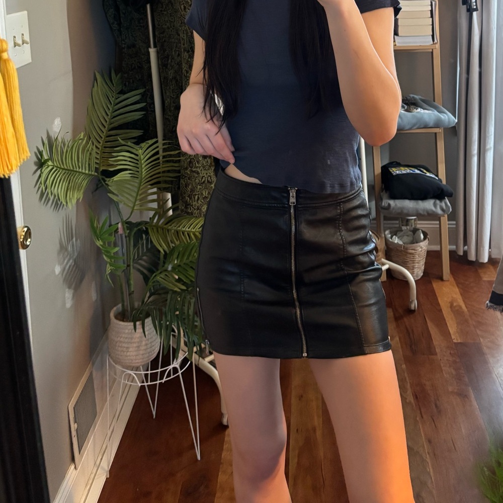Vintage Express Black Leather Mini Skirt with Zipper